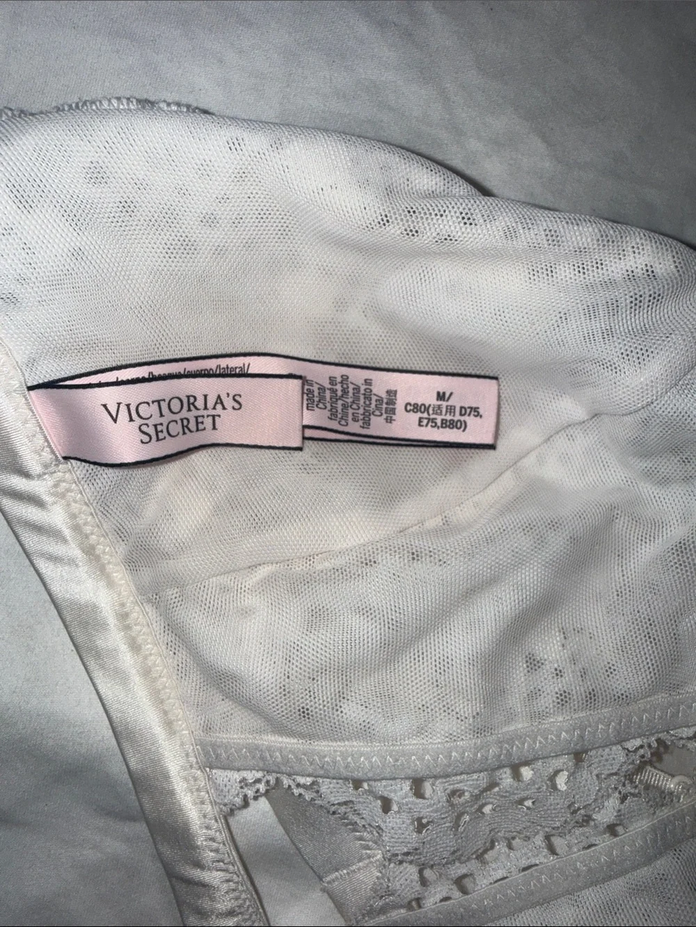 Victorias Secret bra no pads M adjustable straps Lace High-Neck Bralette White